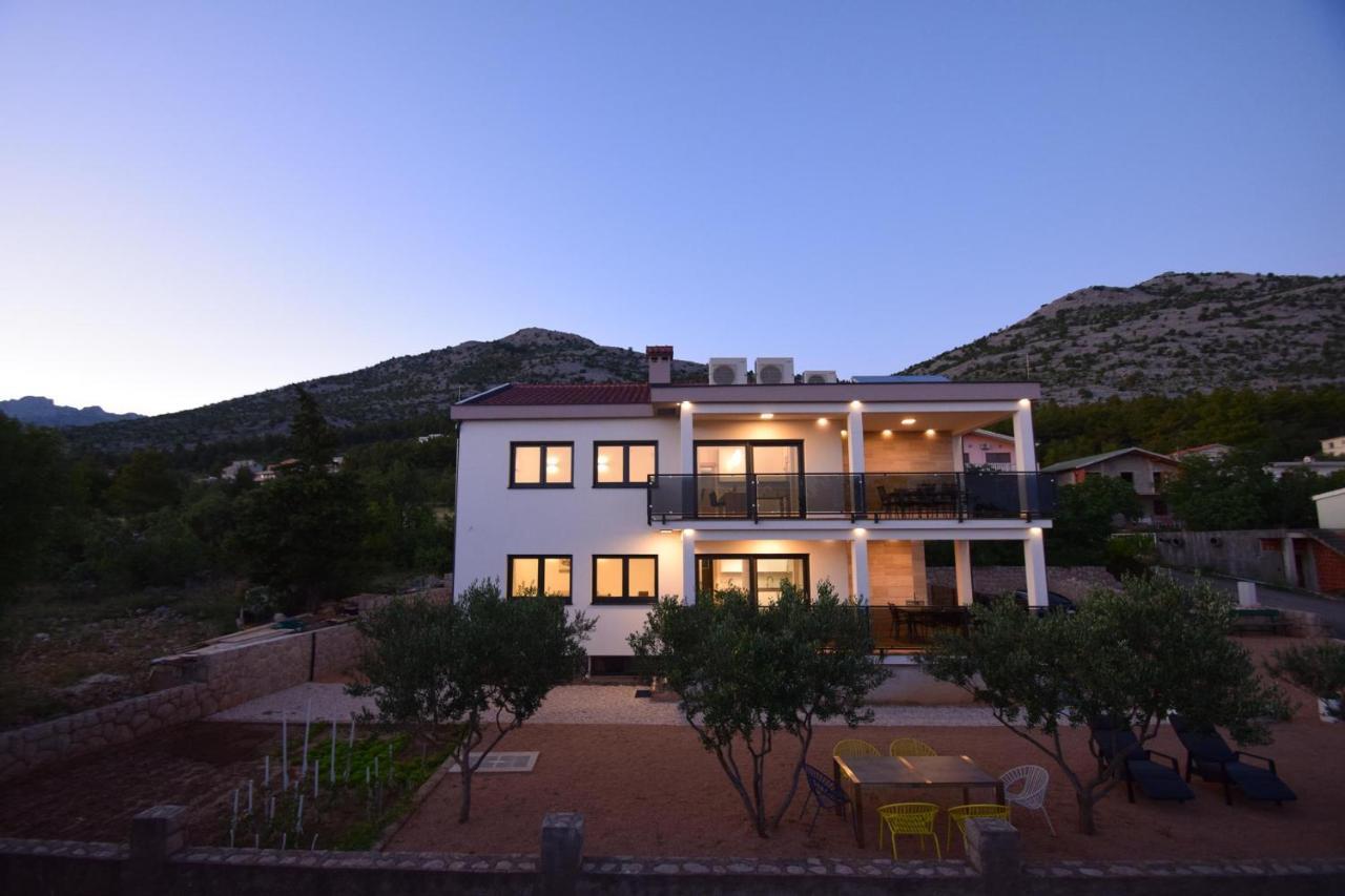 Villa Apartments Filip Starigrad Paklenica Extérieur photo