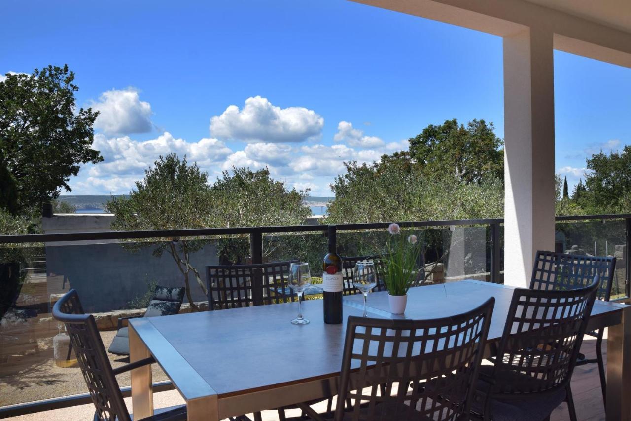 Villa Apartments Filip Starigrad Paklenica Extérieur photo